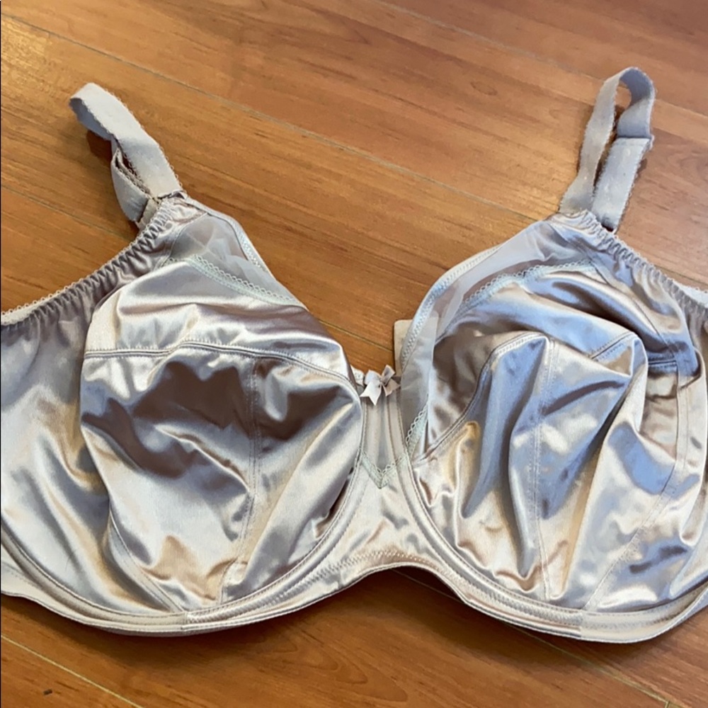 Nude underwire full coverage bra